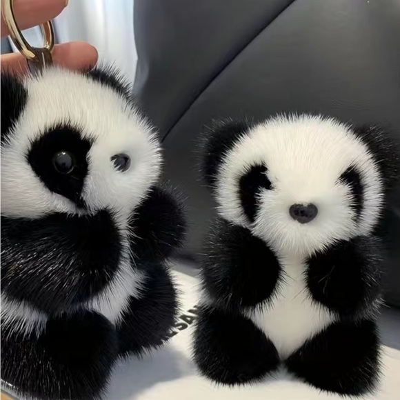 Adorable  big Panda Pendant: Imitation Mink Fur Keychain - Picture 7 of 7
